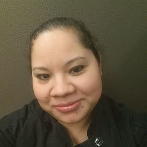 Meet your Posher, Raquel